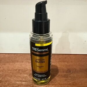NWT TRESemmé Lamellar Gloss Finishing Oil up to 72H Ultra Shine 3.3 FL. OZ.